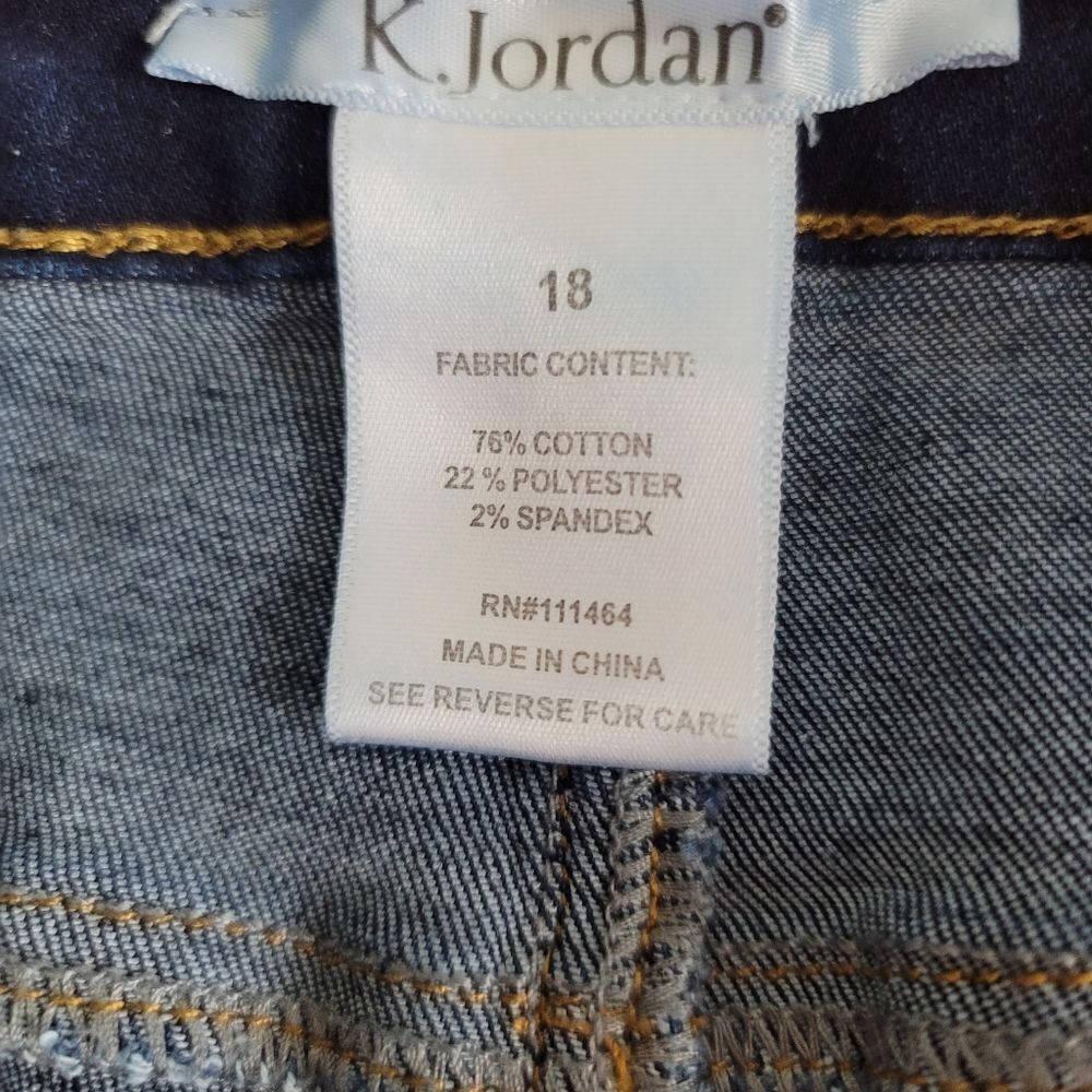 Bermuda shorts - Picture 3 of 3